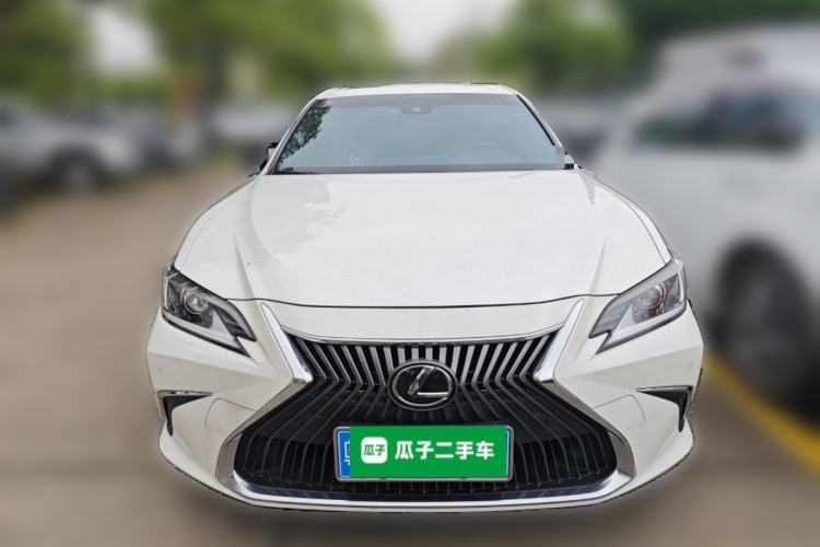 Used Lexus ES 2020 200 Excellence Edition Front