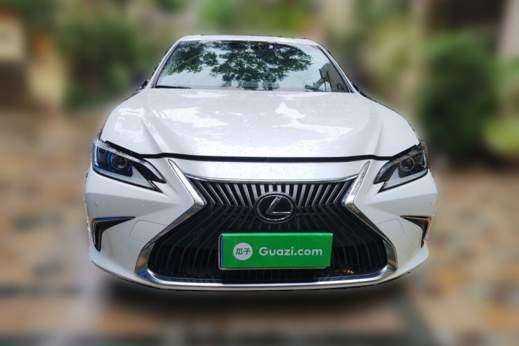 Used Lexus ES 2020 200 Excellence Edition Front