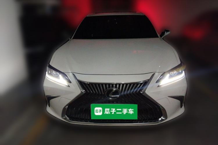 Used Lexus ES 2020 200 Excellence Edition Front