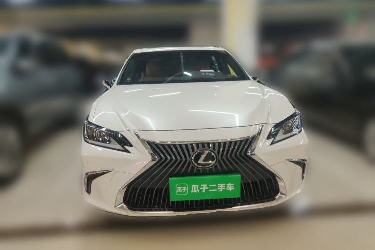 Used Lexus ES 2020 200 Excellence Edition Front