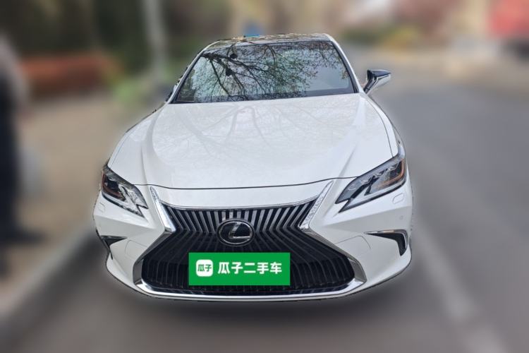 Used Lexus ES 2020 260 Deluxe Edition Front
