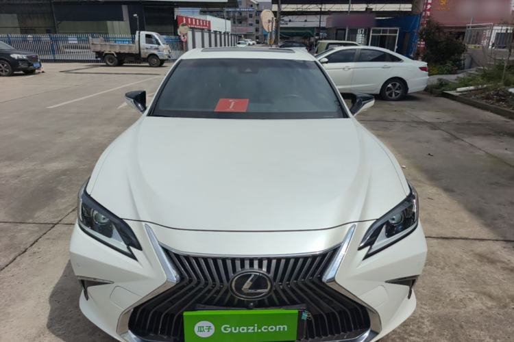 Used Lexus ES 2020 200 Excellence Edition Front
