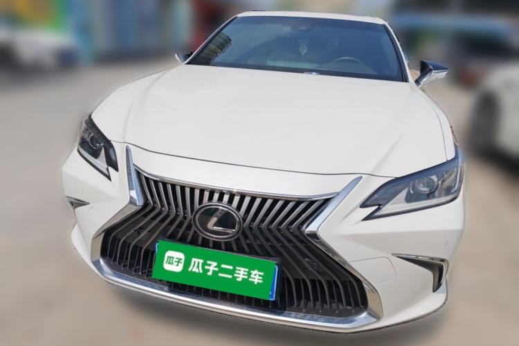Used Lexus ES 2020 200 Excellence Edition Front