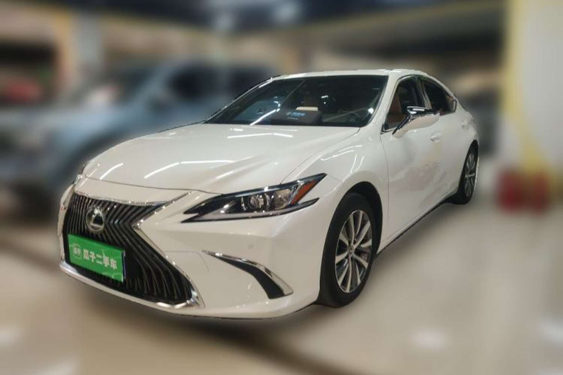 Used Lexus ES 2020 200 Excellence Edition Front Left 45 Deg
