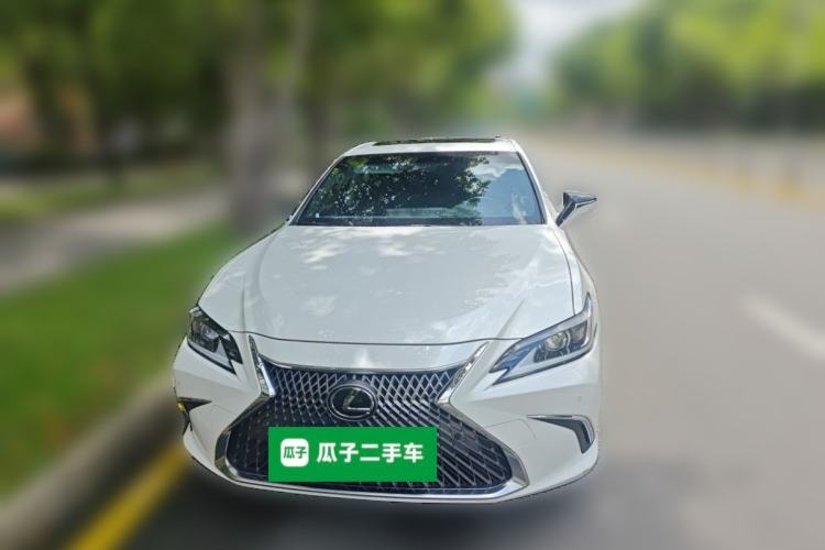 Used Lexus ES 2020 200 Excellence Edition Front