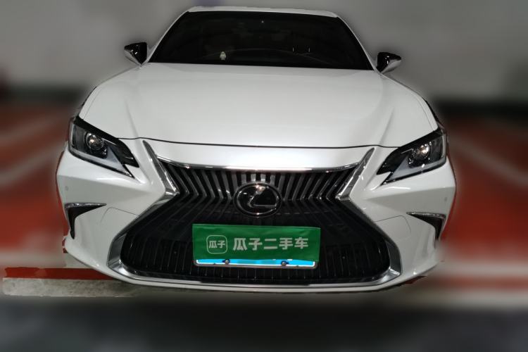 Used Lexus ES 2020 200 Excellence Edition Front