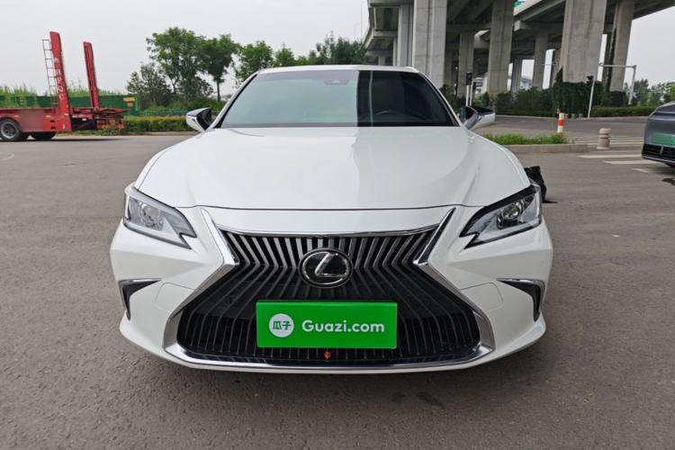 Used Lexus ES 2020 200 Excellence Edition Front