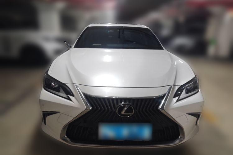 Used Lexus ES 2020 200 Excellence Edition Front