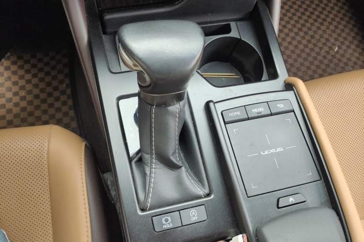 Used Lexus ES 2020 200 Luxury Edition Gear Lever