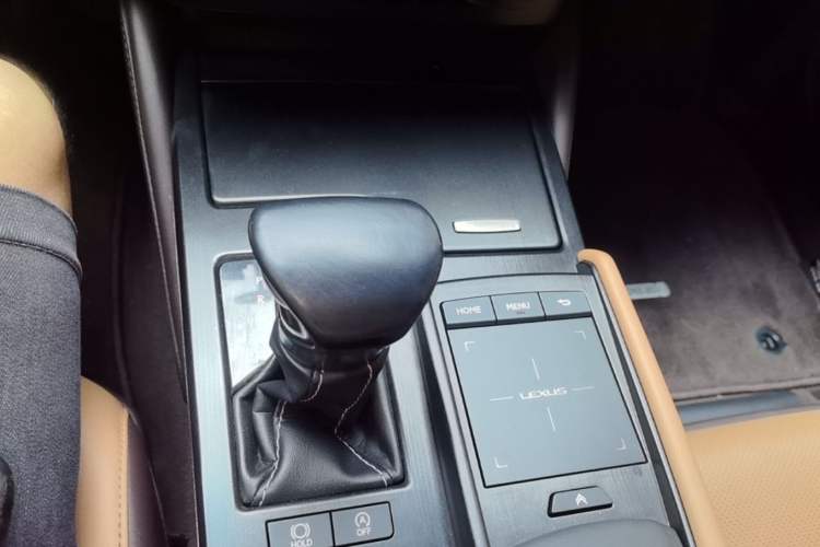 Used Lexus ES 2020 200 Excellence Edition Gear Lever