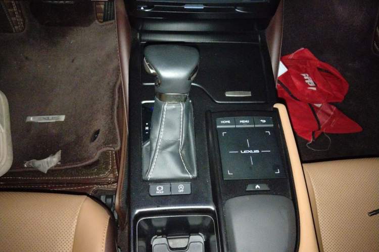 Used Lexus ES 2020 200 Excellence Edition Gear Lever