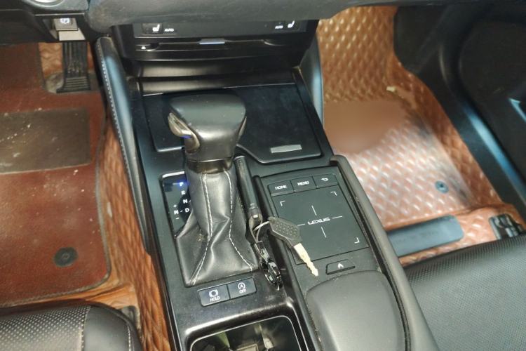 Used Lexus ES 2020 200 Excellence Edition Gear Lever
