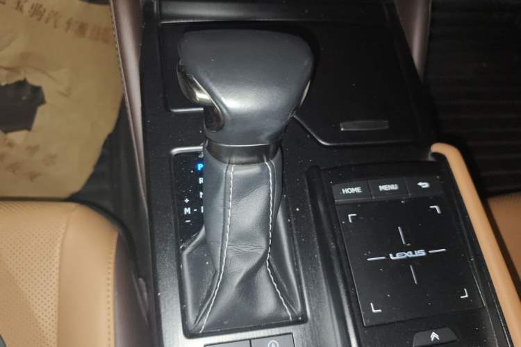Used Lexus ES 2020 200 Luxury Edition Gear Lever