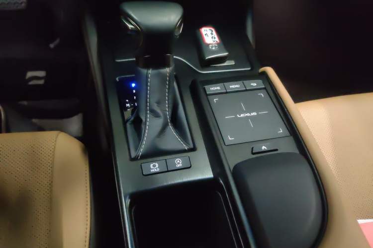 Used Lexus ES 2020 200 Excellence Edition Gear Lever