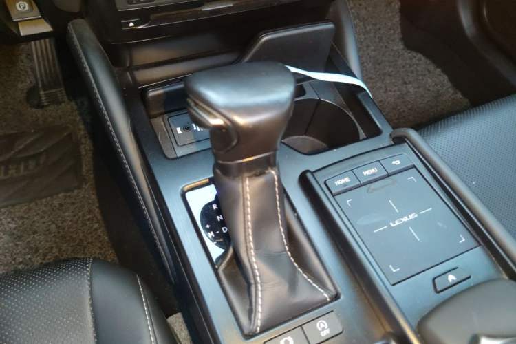 Used Lexus ES 2020 200 Excellence Edition Gear Lever