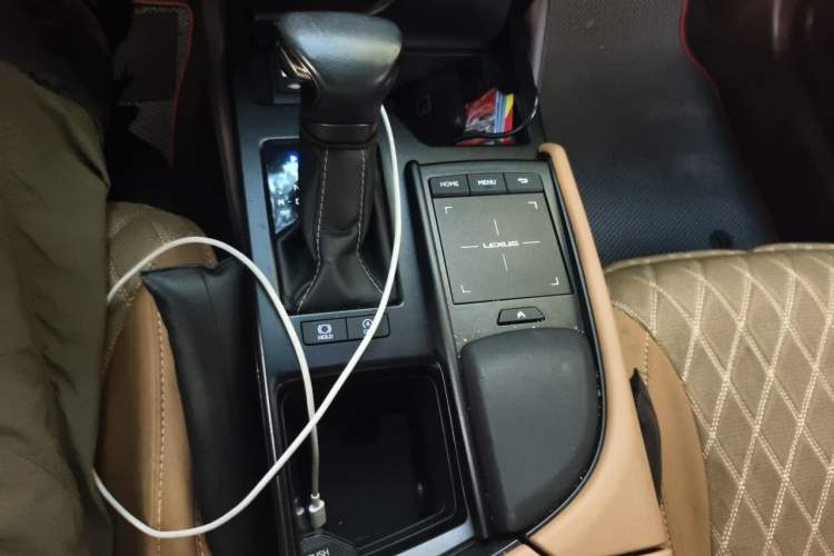 Used Lexus ES 2020 200 Excellence Edition Gear Lever