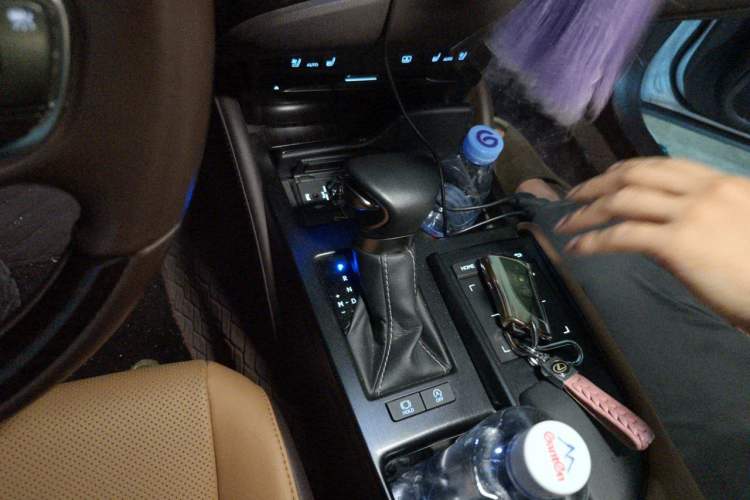 Used Lexus ES 2020 200 Luxury Edition Gear Lever