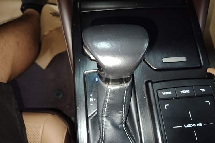Used Lexus ES 2020 200 Excellence Edition Gear Lever