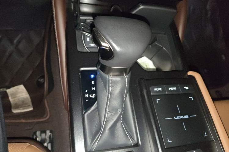Used Lexus ES 2020 200 Luxury Edition Gear Lever