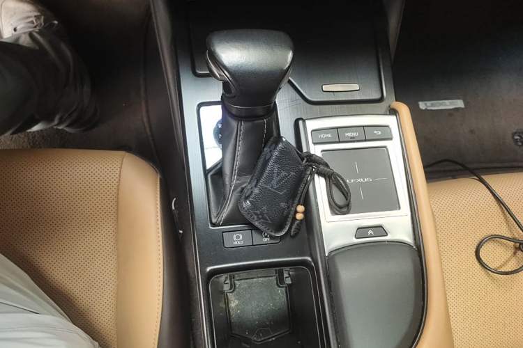 Used Lexus ES 2020 200 Excellence Edition Gear Lever