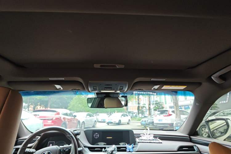 Used Lexus ES 2020 200 Excellence Edition Headliner