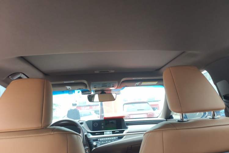 Used Lexus ES 2020 200 Excellence Edition Headliner