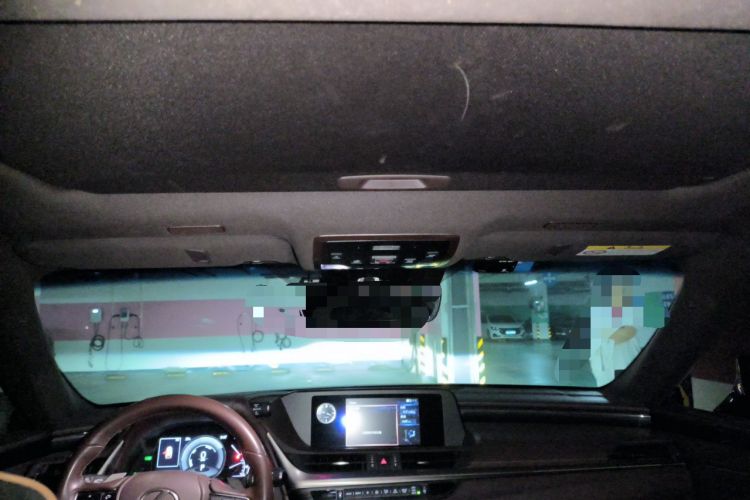 Used Lexus ES 2020 300h Premier Edition Headliner
