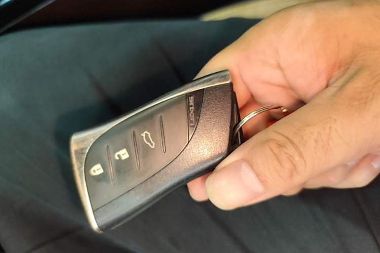 Used Lexus ES 2020 300h Premier Edition Interior 1