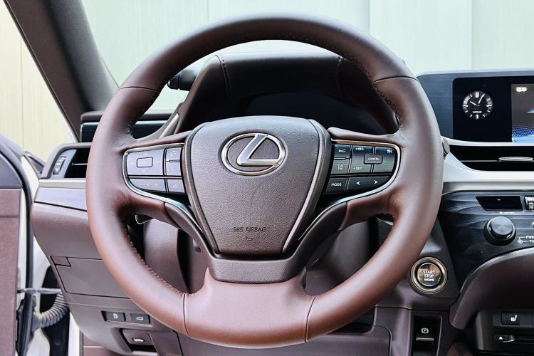 Used Lexus ES 2020 200 Excellence Edition Interior 1