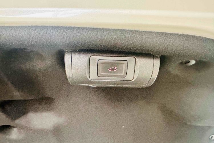 Used Lexus ES 2020 200 Excellence Edition Interior 1
