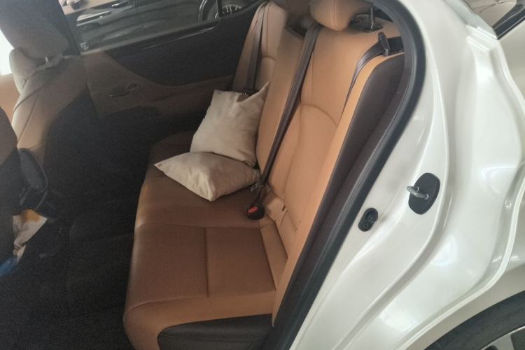 Used Lexus ES 2020 200 Excellence Edition Interior 4