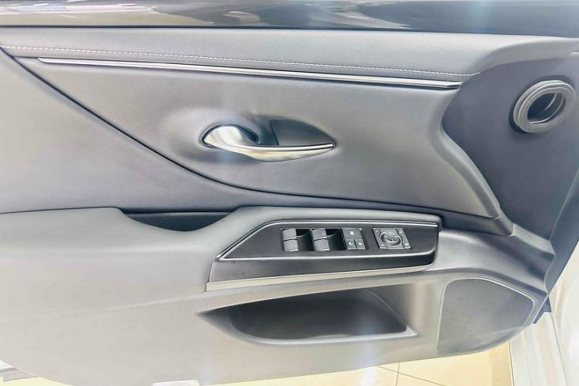 Used Lexus ES 2020 200 Excellence Edition Interior 8