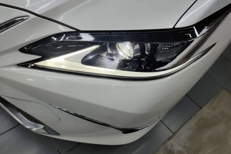 Used Lexus ES 2020 200 Excellence Edition Left Front Headlight
