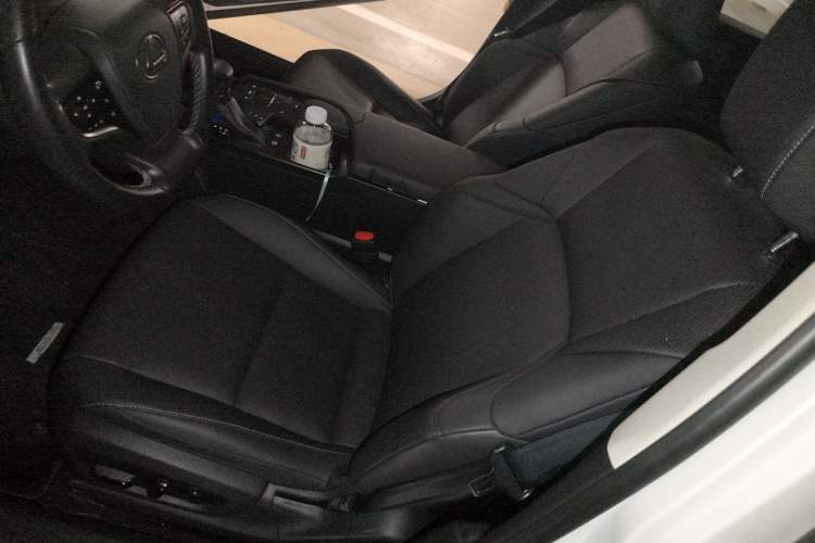 Used Lexus ES 2020 200 Excellence Edition Left Front Seat