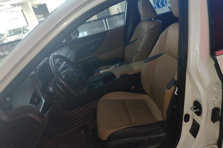 Used Lexus ES 2020 200 Excellence Edition Left Front Seat