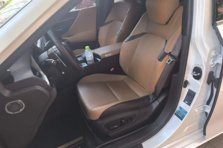Used Lexus ES 2020 200 Excellence Edition Left Front Seat