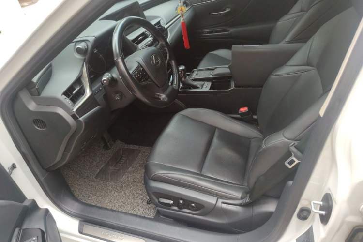 Used Lexus ES 2020 200 Excellence Edition Left Front Seat