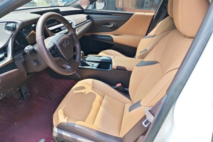 Used Lexus ES 2020 200 Excellence Edition Left Front Seat