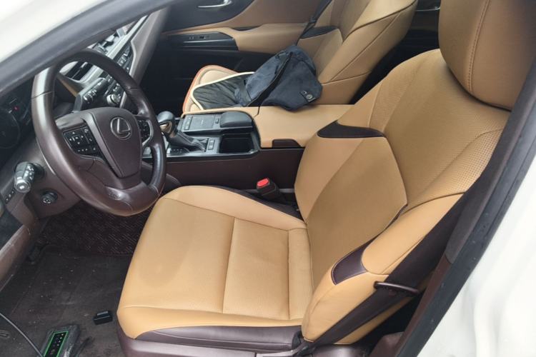 Used Lexus ES 2020 200 Excellence Edition Left Front Seat