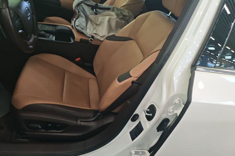 Used Lexus ES 2020 200 Excellence Edition Left Front Seat