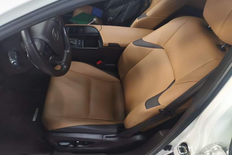 Used Lexus ES 2020 200 Excellence Edition Left Front Seat