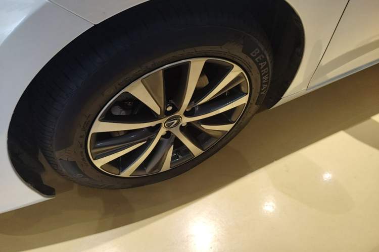Used Lexus ES 2020 260 Excellence Edition Left Front Wheel Hub