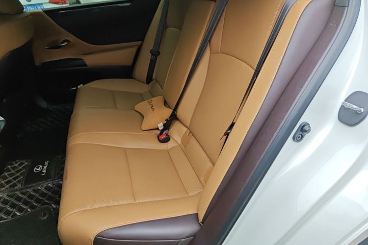 Used Lexus ES 2020 200 Excellence Edition Left Rear Seat