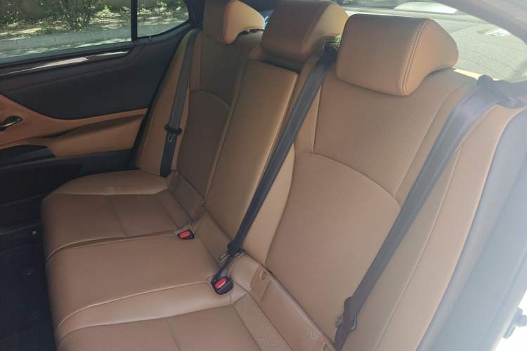 Used Lexus ES 2020 200 Excellence Edition Left Rear Seat