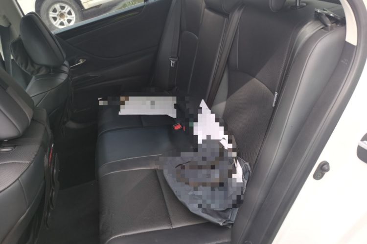 Used Lexus ES 2020 300h Premier Edition Left Rear Seat