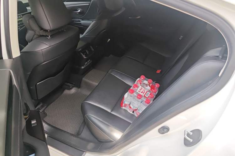Used Lexus ES 2020 200 Excellence Edition Left Rear Seat