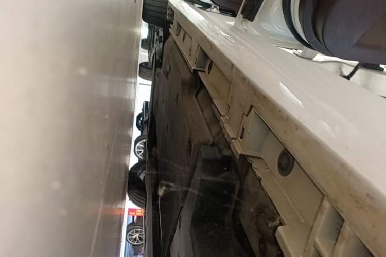 Used Lexus ES 2020 300h Premier Edition Left Side Sill