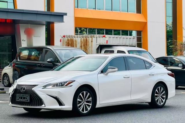 Used Lexus ES 2020 200 Excellence Edition