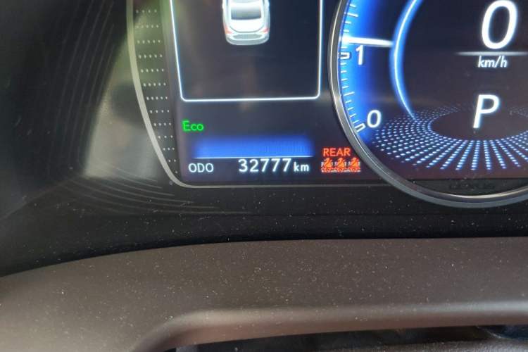 Used Lexus ES 2020 200 Excellence Edition Odometer Close Up