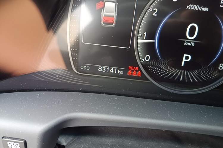 Used Lexus ES 2020 200 Excellence Edition Odometer Close Up